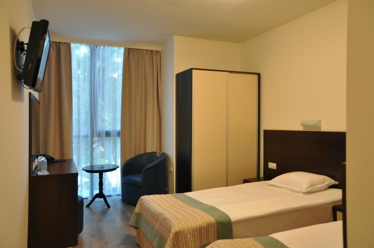 Hotel Burgas Free University Szoba fotó